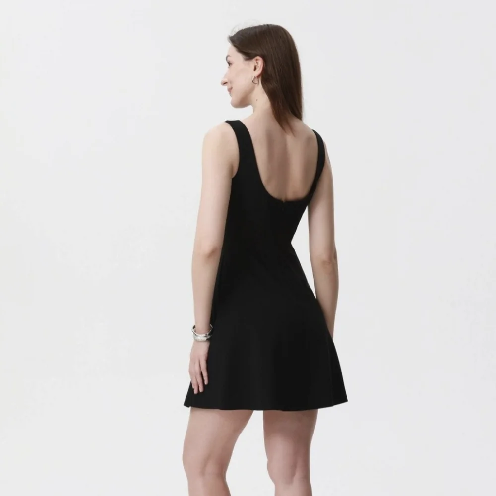 Tailored Swing Dress - Picture 2 of 4